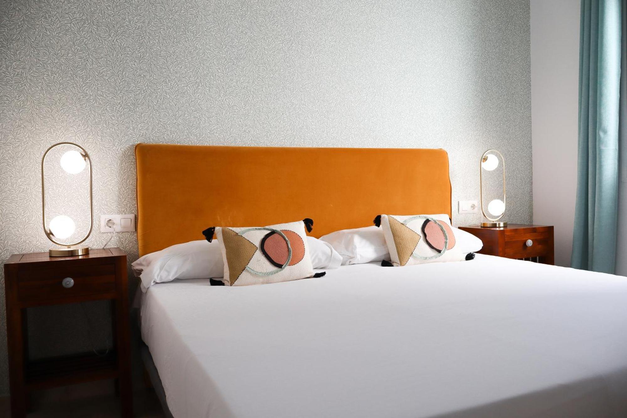 Monkeys Apartments Lumbreras Deluxe Sevilla Buitenkant foto